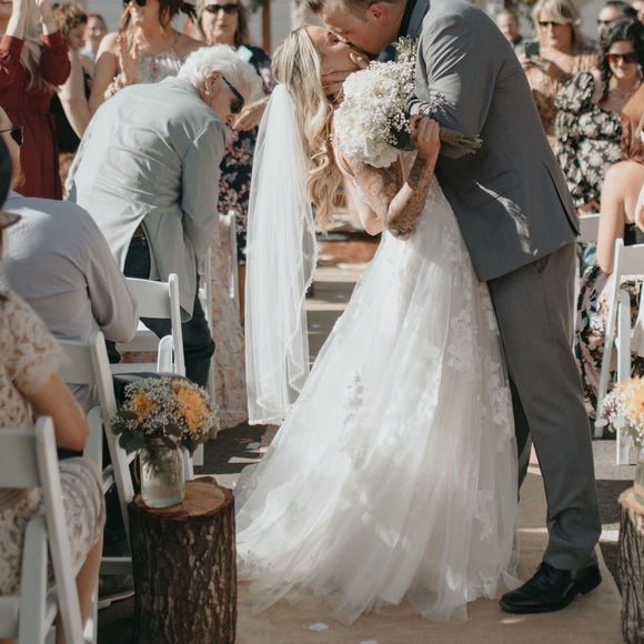 WEDDING DRESS FOR SALE, Like New - Picture 8 of 8